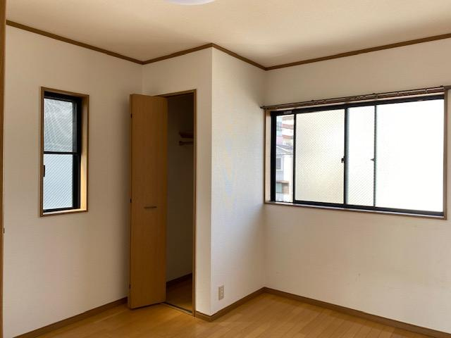 フレンズ伊福町の寝室
