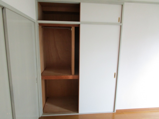 プレアール野田屋町の収納