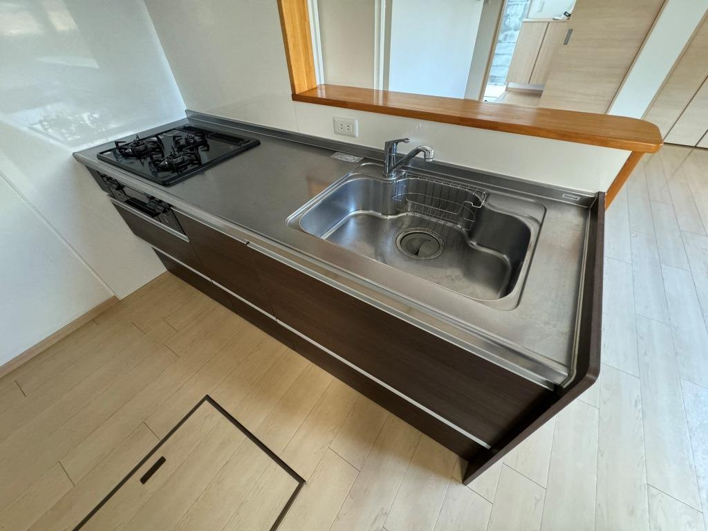 南輝1丁目戸建のキッチン