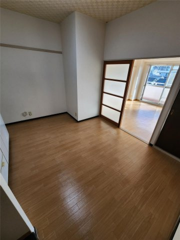 【寝室】 | ビラペディメント