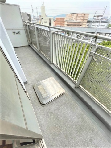 ファミールタワープラザ岡山イーストタワーのバルコニー