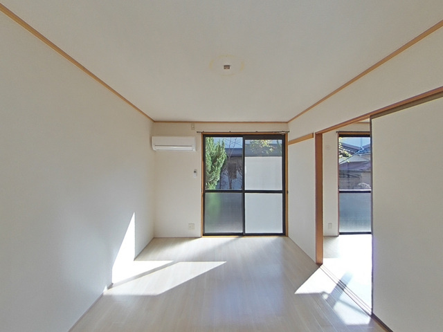 【寝室】 | Bright　Hight