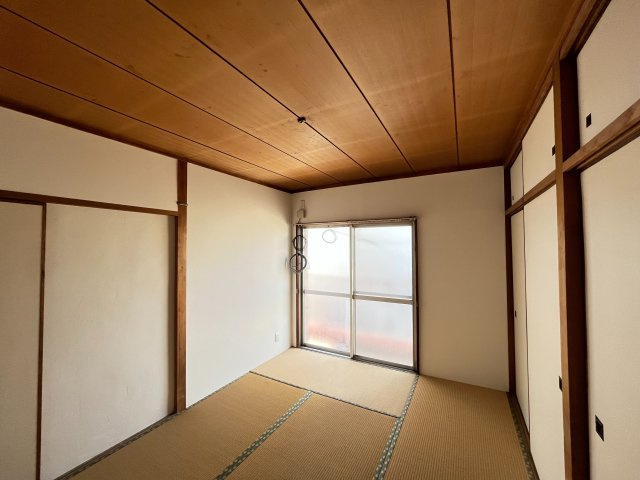 十日市中町ハイツの和室
