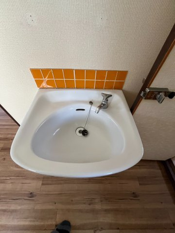 奥田1丁目貸家　の洗面所