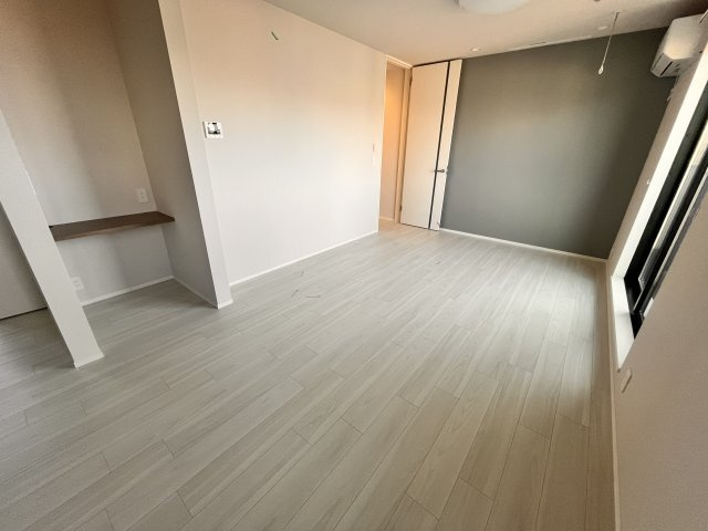 ヘーベルメゾンプリエ大久保の洋室