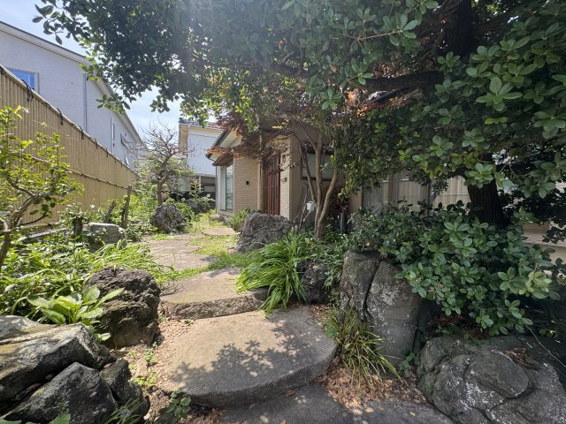 東区粟山4丁目　中古戸建の庭