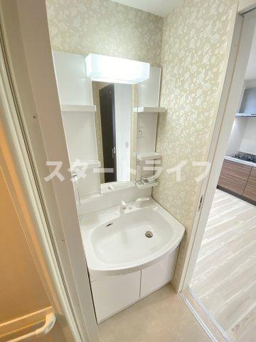 大阪市淀川区西三国１丁目の賃貸マンションの洗面所