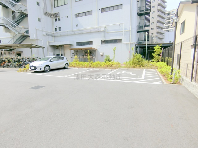 パークアクシス東蒲田 の駐車場