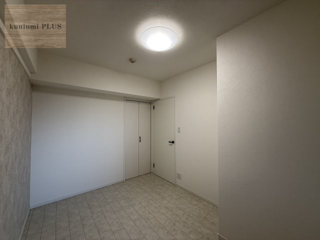 ローレルコート城北公園通り2番館の洋室
