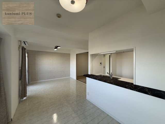 ローレルコート城北公園通り2番館の居間・リビング