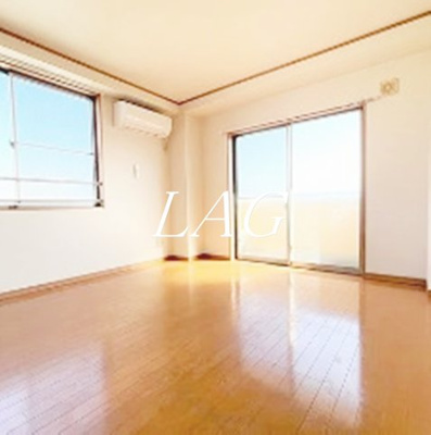 【居間・リビング】 | ＣＩＴＹ　ＯＺＡＷＡⅡ | 洋室のお部屋です。