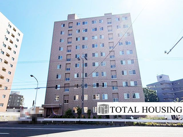 【外観】 | 平岸台パーク・ホームズ | 流行に左右されず、将来にわたって価値が継続する「上質」な佇まい。おしゃれな雰囲気や自然の潤い、親しみやすさといった暮らしを豊かにしてくれる住空間です。