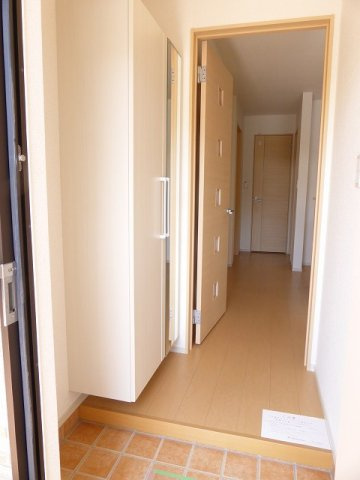 アルファ・ムスカェの玄関|収納もある玄関です