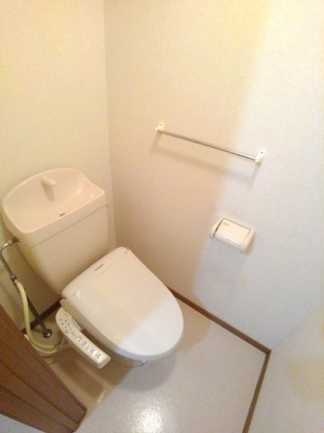 メゾン若葉　Ａのトイレ|シンプルで使いやすいトイレです