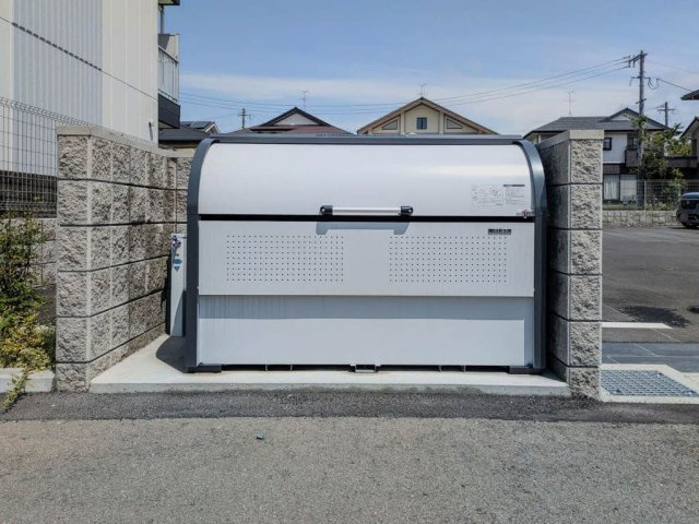Ｕ　Ｓｈａｍａｉｓｏｎのその他