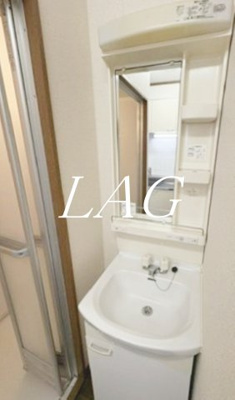 【居間・リビング】 | 山崎ビル | 洋室のお部屋です。