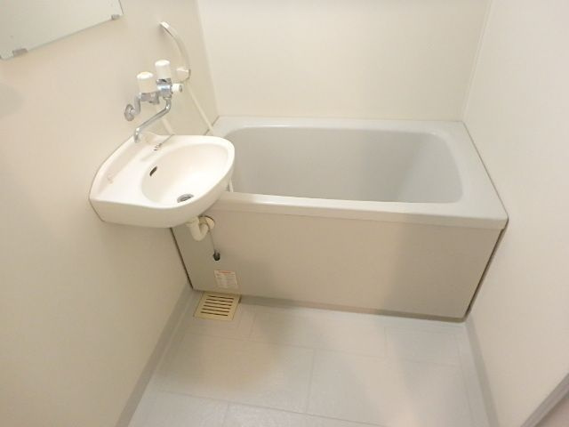 カーサフローラの浴室