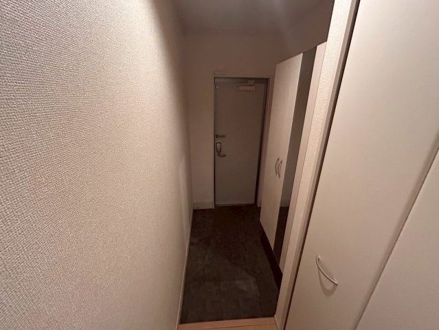 アヴェニール服部の玄関