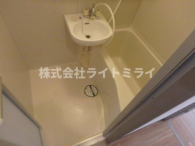 ステージファースト目白の浴室