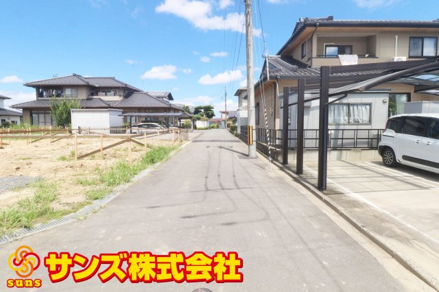 須賀川市朝日田　　　　２号棟　　須賀川第3小学校、須賀川第３中学区の外観|東側前面道路