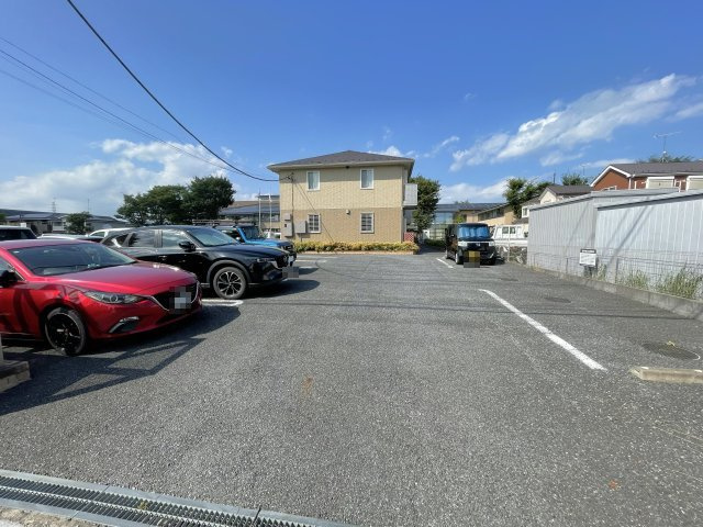 アンクレージュの駐車場