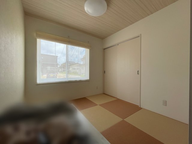 中古戸建・中古住宅　福島市町庭坂柿ノ下　庭坂小学校・吾妻中学校の和室|4.5帖の和室！リビング隣にあるので客間としてもお使いいただけます！