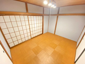 【寝室】