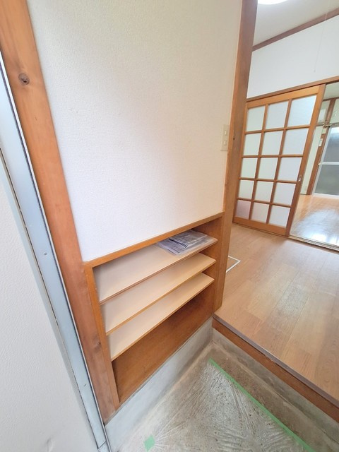 メゾン　サンフラワーの玄関