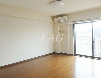 【居間・リビング】 | カーサアリヴィオ | 洋室のお部屋です。