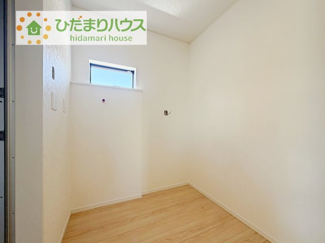 【独立洗面台】 | 土浦市中村南第11　新築戸建　5号棟 | ワイドな独立洗面台には、ちょっとしたスキンケア用品などを置くのにも便利ですね(^^)/