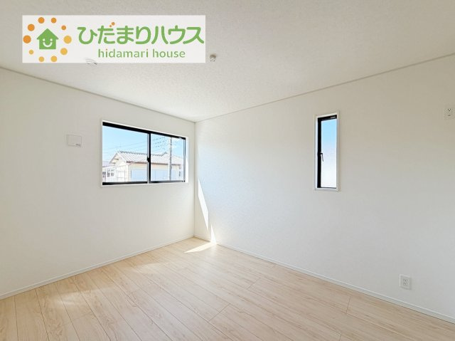 【洋室】 | 土浦市中村南第11　新築戸建　5号棟 | 夏場に心地良いひんやり感はフローリングならでは☆彡