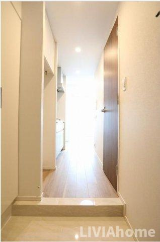 港区海岸３丁目の賃貸マンションの玄関