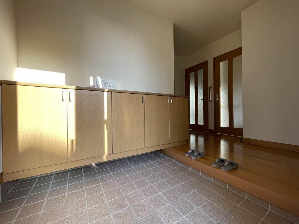 江津２丁目戸建貸家の玄関