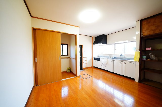 藤岡市下栗須中古住宅のキッチン