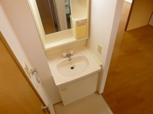 独立洗面化粧台付きでおすすめです！