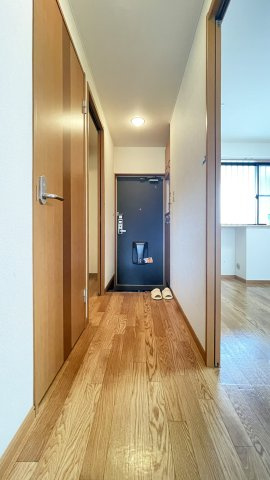 コートヴェール中島田の居間・リビング