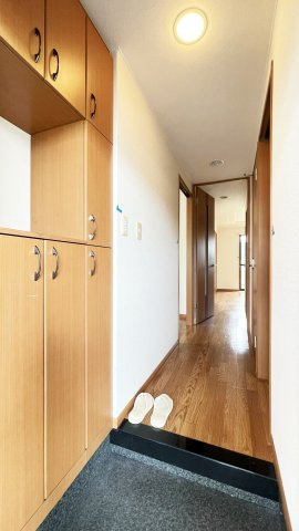 コートヴェール中島田の玄関