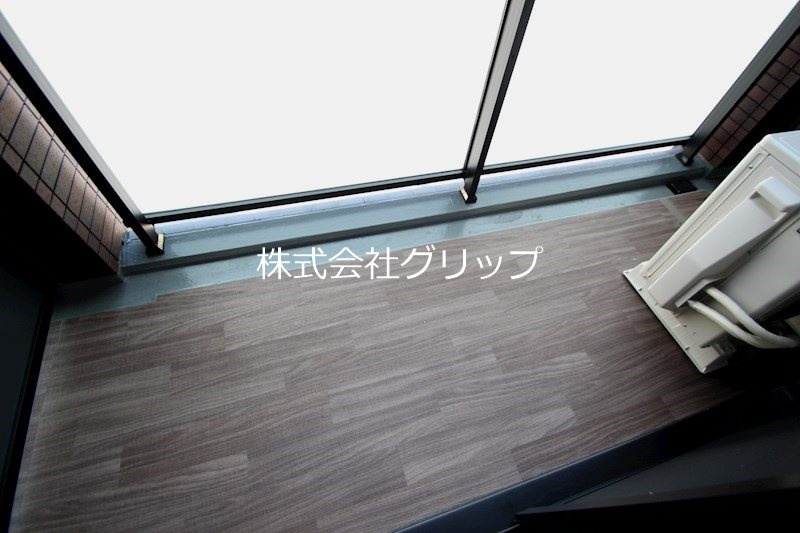 横浜市西区浅間町３丁目の賃貸マンションのバルコニー