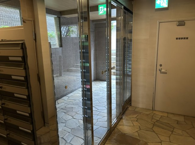 【エントランス】 | アイル三軒茶屋