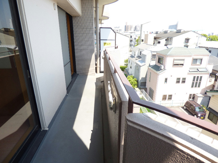 【バルコニー】サンプラザ本山南 