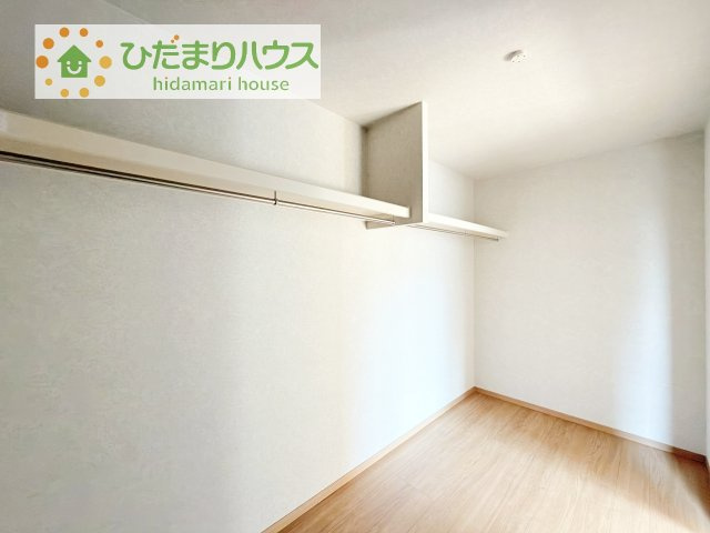 【寝室】 | 土浦市荒川沖西第2期　新築戸建　3号棟 | 新婚さんにおすすめ！奥様に喜ばれる収納たっぷりのウォークインクローゼット付です☆