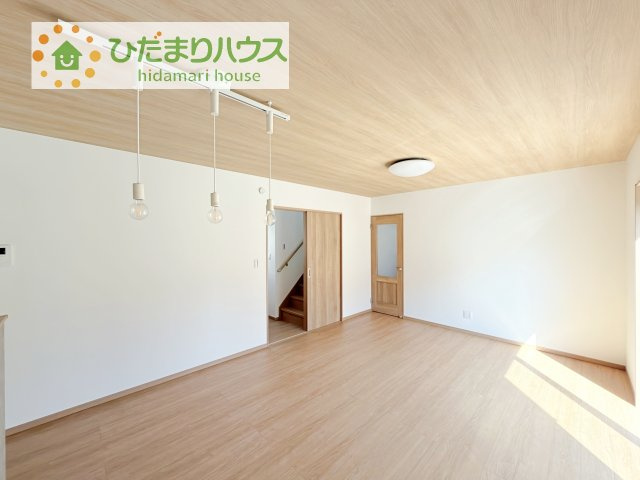 【居間・リビング】 | 土浦市荒川沖西第2期　新築戸建　3号棟 | お友達や親戚とホームパーティもいいですね(*^^*)