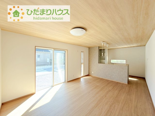 【居間・リビング】 | 土浦市荒川沖西第2期　新築戸建　3号棟 | 家族団らんの時間も増えそうなくつろぎのＬＤＫ☆