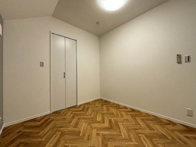 【洋室】 | クレセントパーク末広