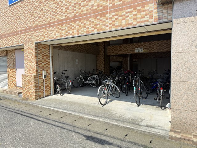 【設備】 | レジデンスカープ小山 | 駐輪場