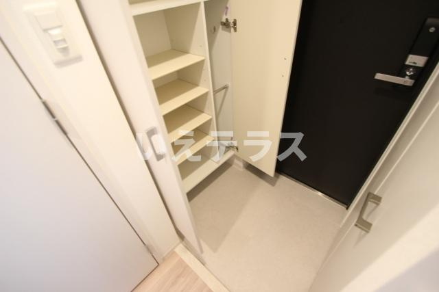 エスリード神戸ハーバーテラスの玄関