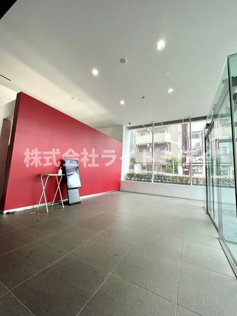 レジディア市ヶ谷のロビー