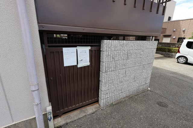【その他共用部分】 | テイズメゾン | 敷地内ゴミ置き場