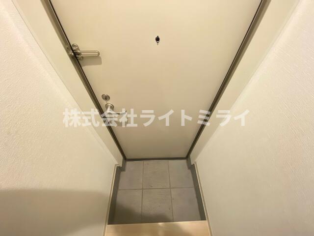 フォンス目白の玄関