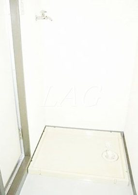 【設備】 | オリンポス四ツ木 | 室内洗濯機置き場です。